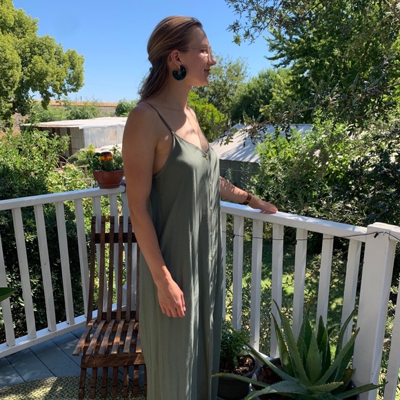 Meet your Posher, Helen - Picture 1 of 3